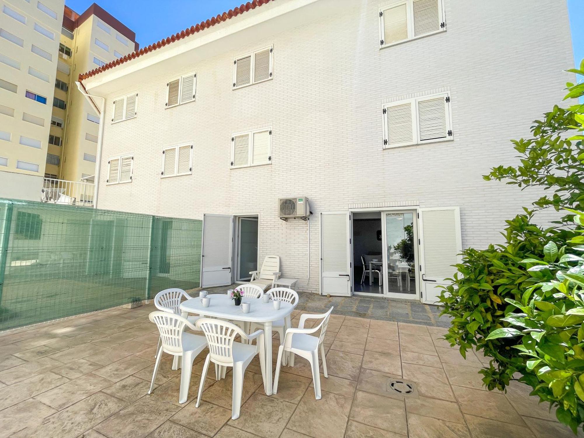 Apartamentos Gandia Familiar 3000 Екстер'єр фото